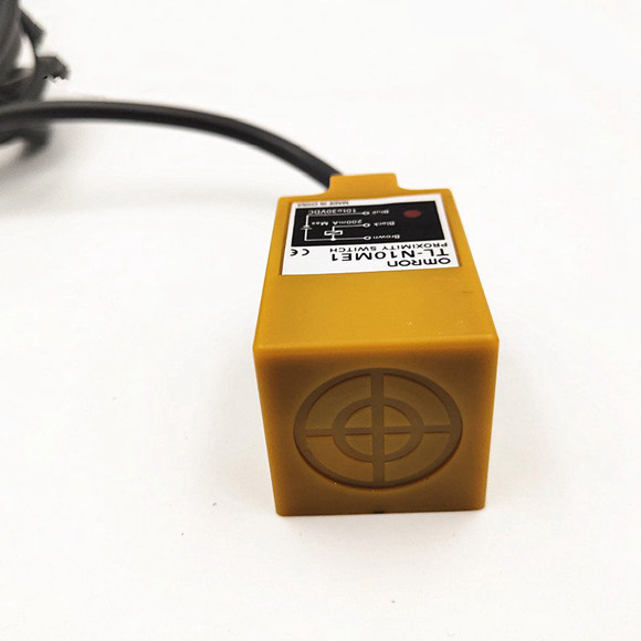 thumbnail image 2 of OMRON TL-Q2MC1 Proximity Switch – TLQ2MC1, Original New In Box (NIB), Free Shipping 2 of 5