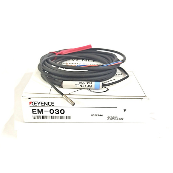 Keyence Proximity Sensor Switch EM-030 EM030 New in box 